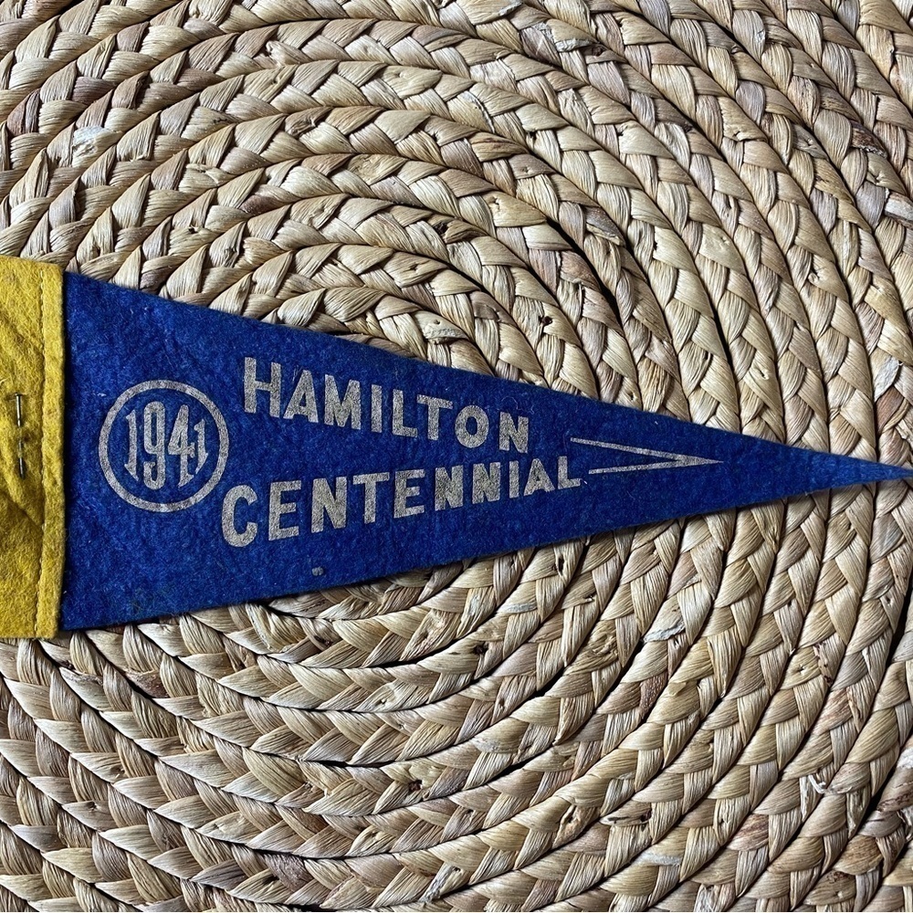 𝅺1941 Hamilton Centennial pennants